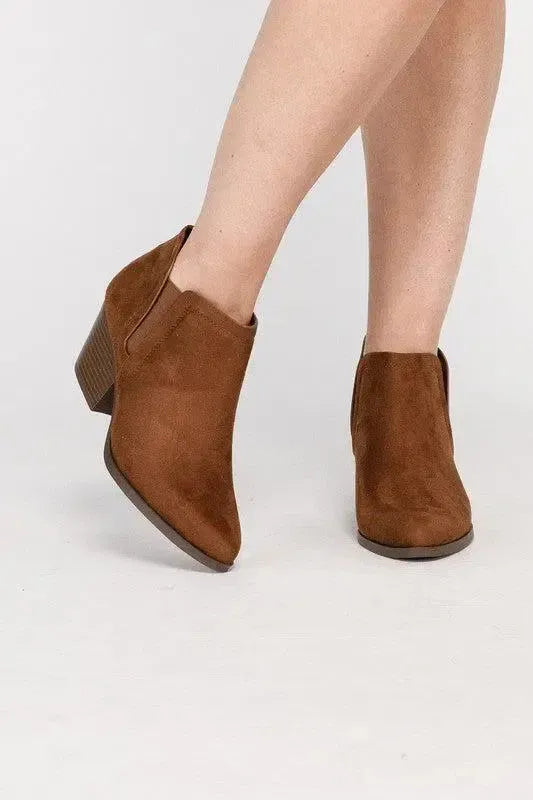 Everyday Elegance: GWEN Suede Ankle Boots-Evelyns Fashion