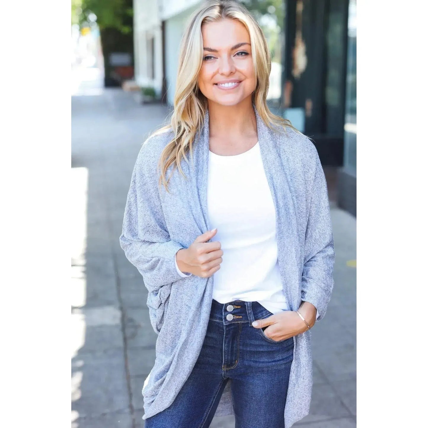 Modern Sophistication: Two-Tone Knit Cardigan-Evelyns Fashion