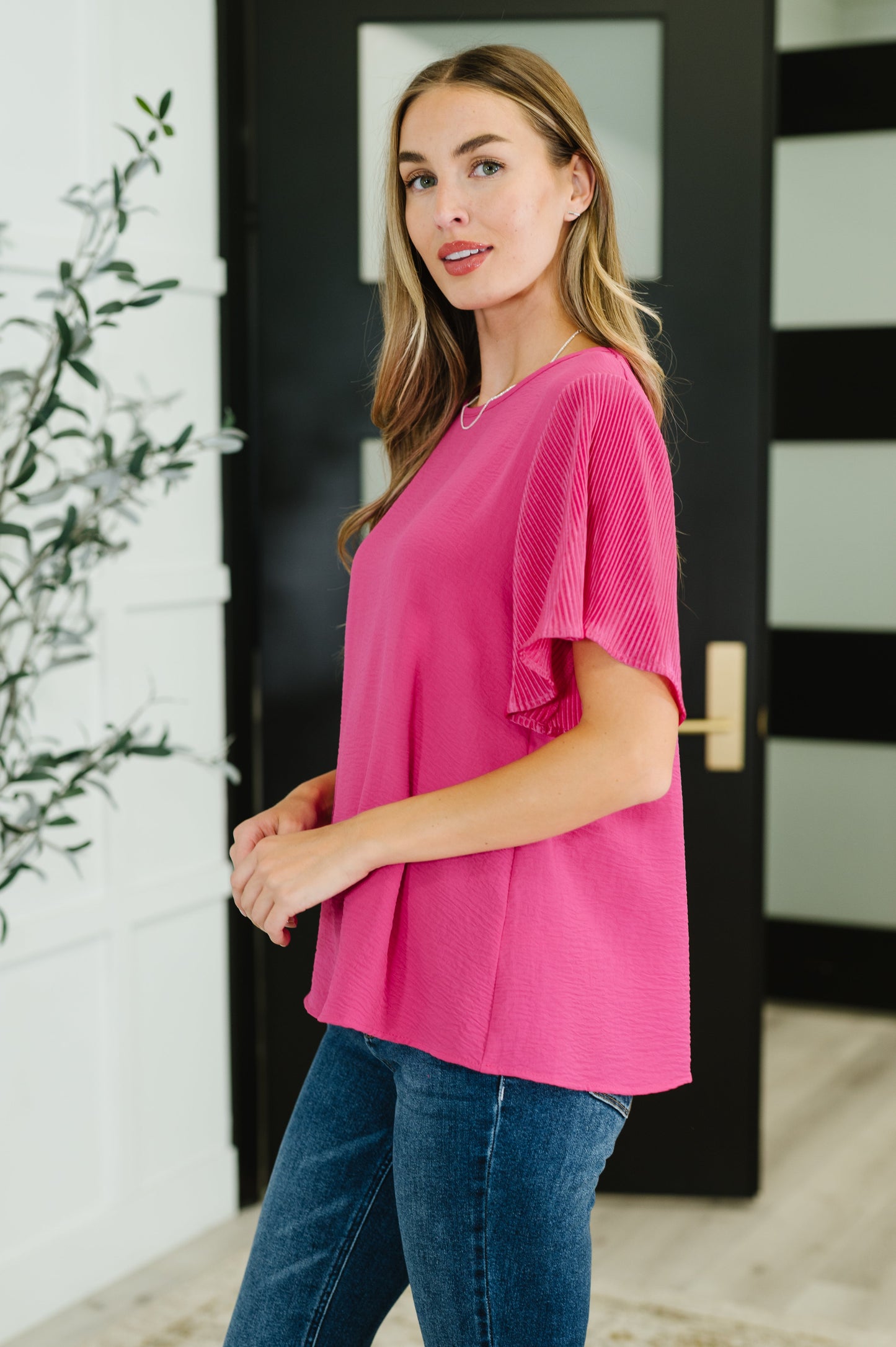 Women's Pink Ruffle Short Sleeve Blouse