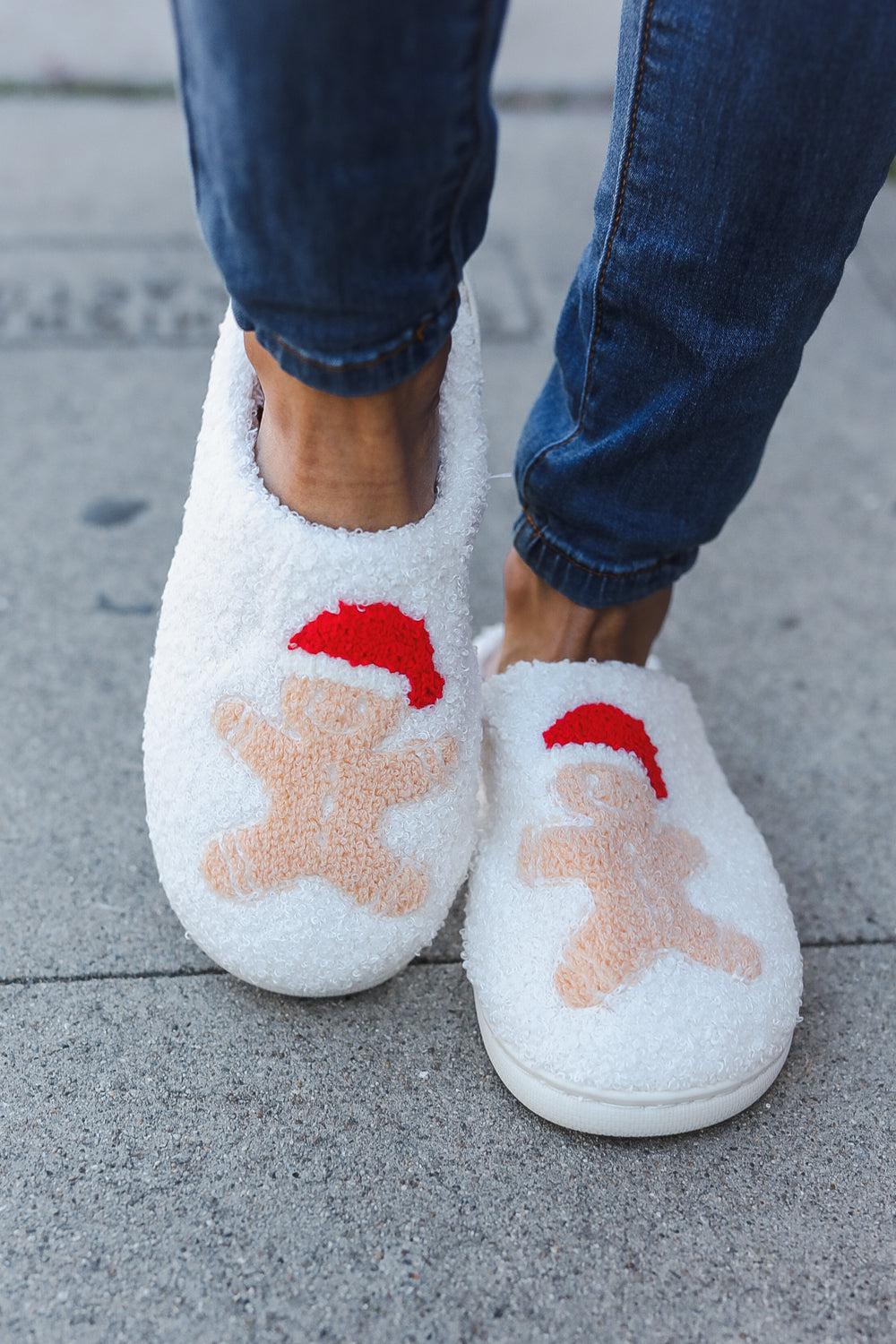 Holiday Gingerbread Man Print Fleece Slippers-2024 Blow-Out Sale-Evelyns Fashion