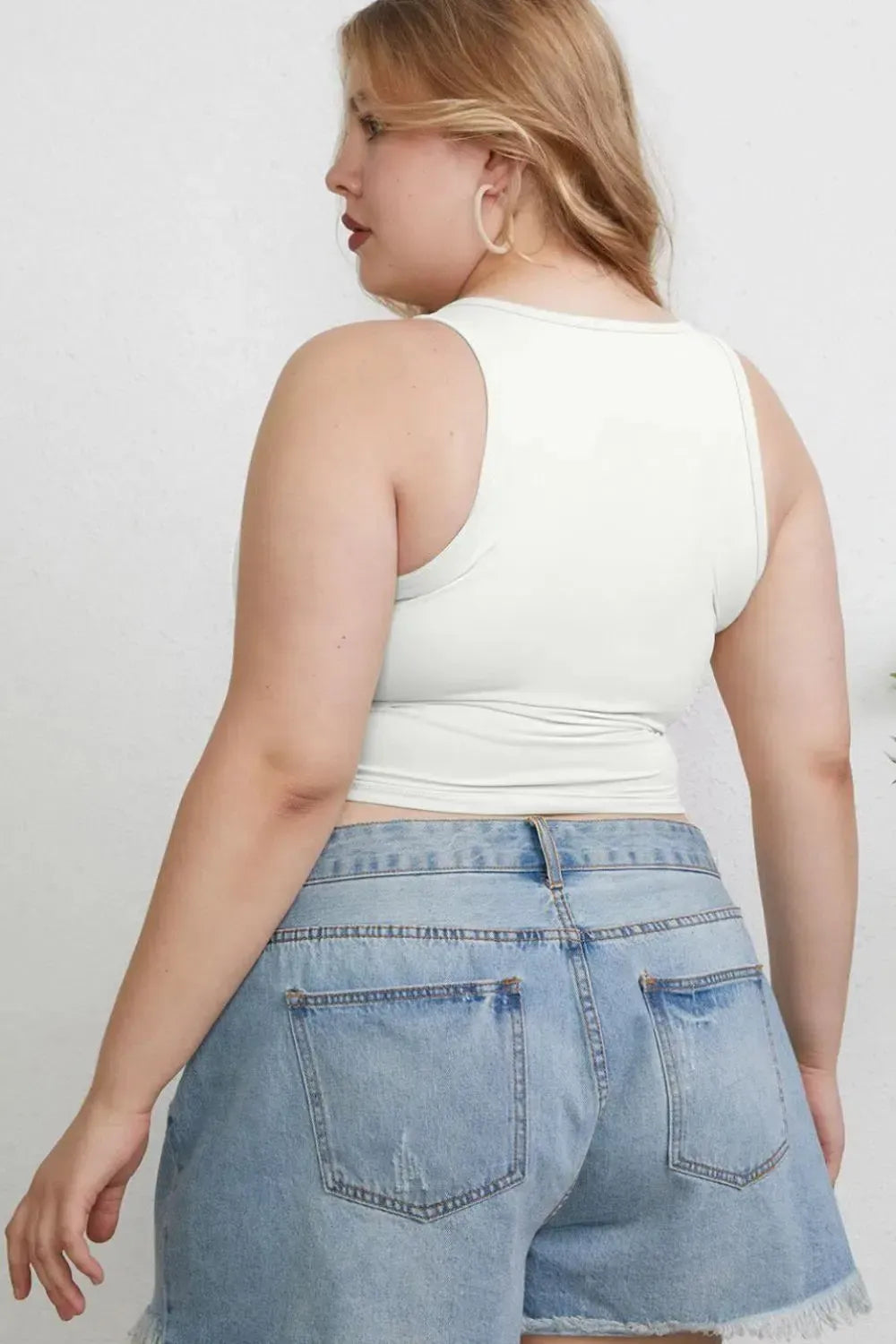 Slim Round Neck Tanks-Tank Tops-Evelyns Fashion