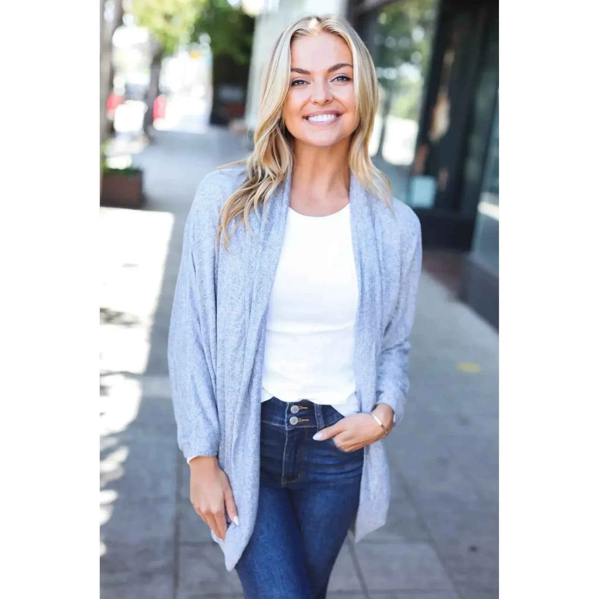 Modern Sophistication: Two-Tone Knit Cardigan-Evelyns Fashion