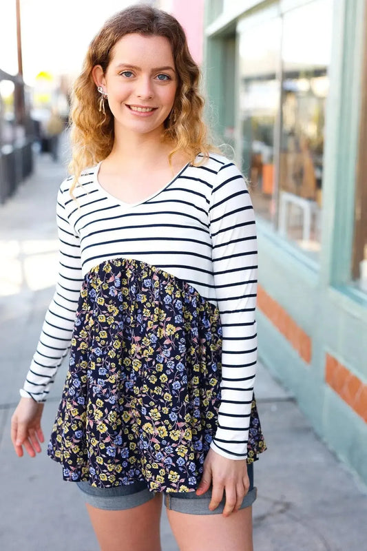 Effortless Style: Cream & Navy Floral Stripe V Neck Color block Top-2024 Blow-Out Sale-Evelyns Fashion