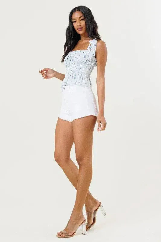 From Casual to Chic: Elevate Your Denim Shorts-Apparel & Accessories-Evelyns Fashion