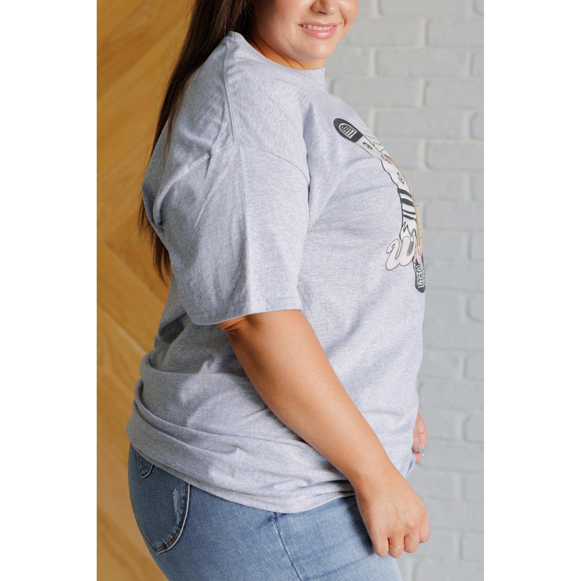 Gray Graphic Tee – Wild & Free Horseshoe-T-Shirts-Evelyns Fashion