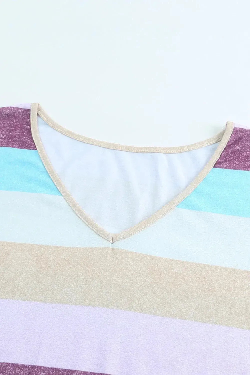 Timeless Elegance: The Perfect V-Neck Dress for Every Occasion-dresses-Evelyns Fashion